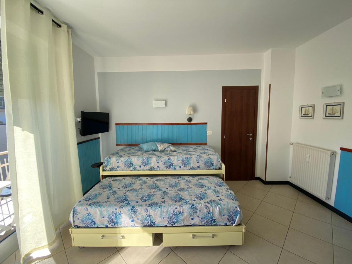 Appartamenti Azzurro Smeraldo 东塞斯特里 外观 照片